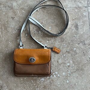 Coach Vintage Dylan Turnkey Color Block Leather Crossbody Bag Wallet